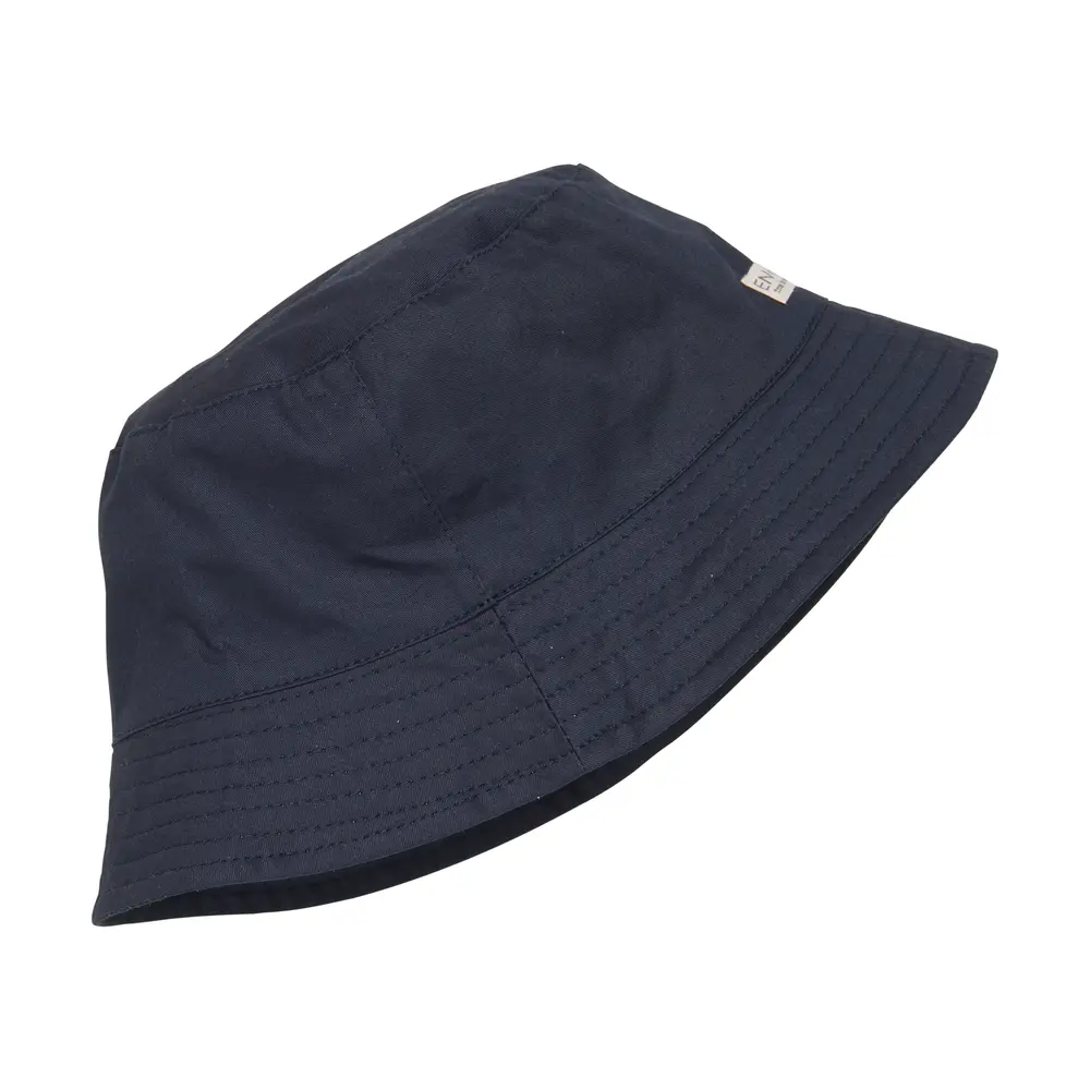 Bucket Hat i Rummet - Solhat fra En Fant